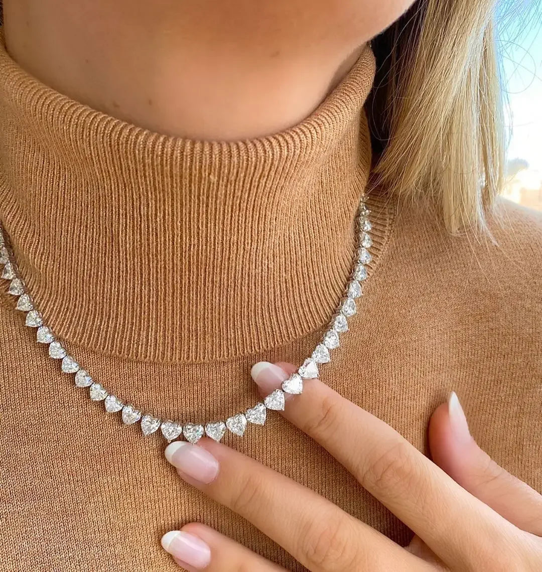 Genevi Elegant Statement Necklace – Luxury Design for Every Occasion